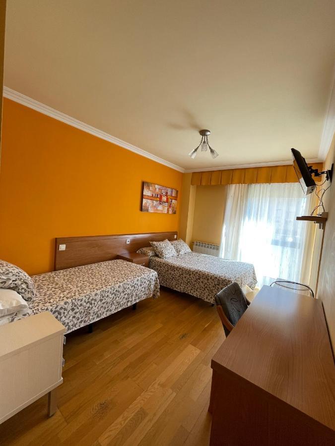 Hostal Santiago 2 Burgo المظهر الخارجي الصورة