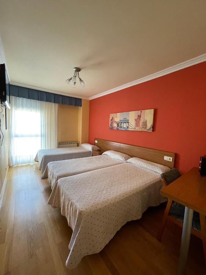 Hostal Santiago 2 Burgo المظهر الخارجي الصورة