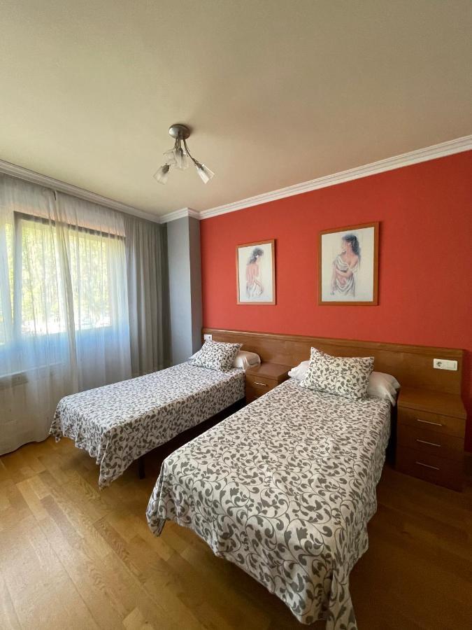 Hostal Santiago 2 Burgo المظهر الخارجي الصورة