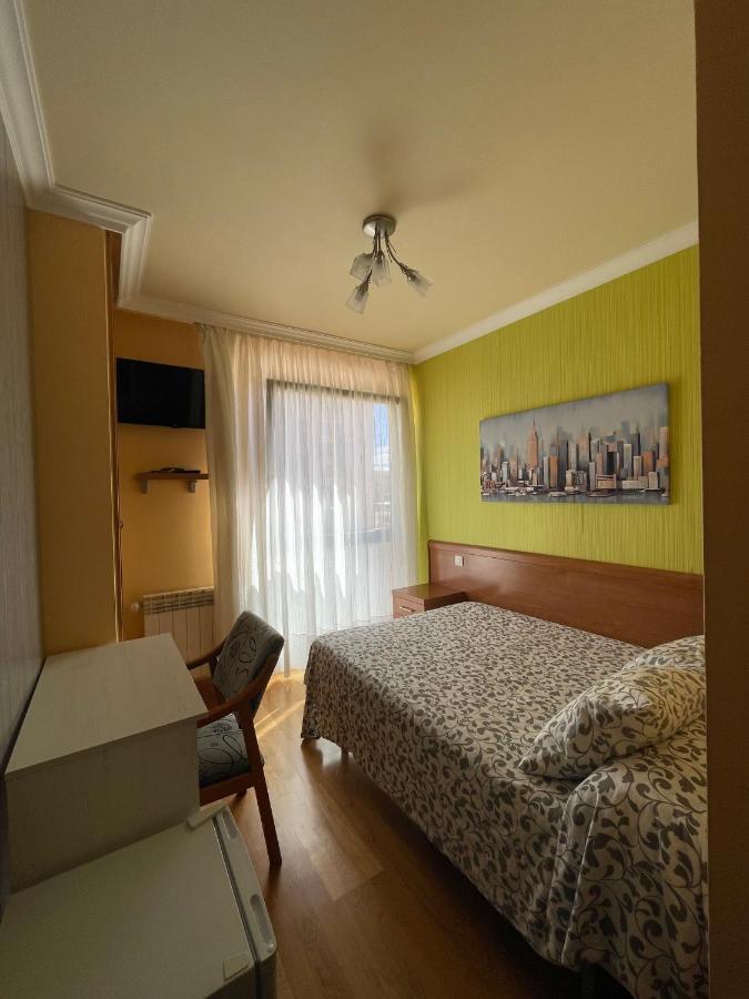 Hostal Santiago 2 Burgo المظهر الخارجي الصورة