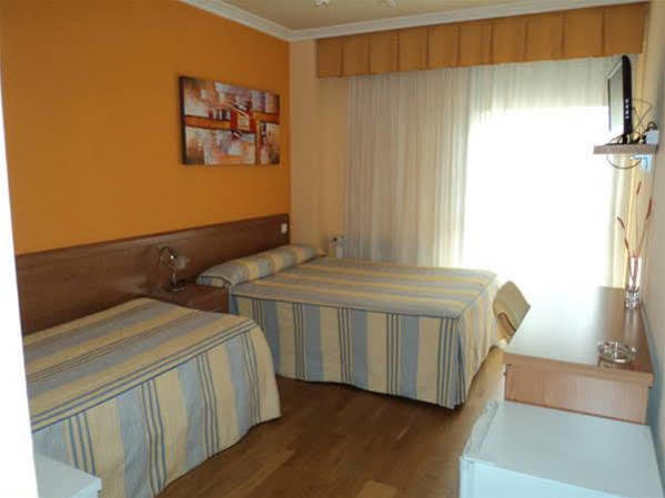 Hostal Santiago 2 Burgo المظهر الخارجي الصورة