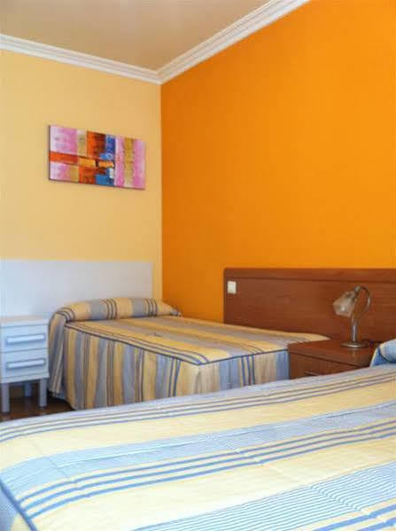 Hostal Santiago 2 Burgo المظهر الخارجي الصورة