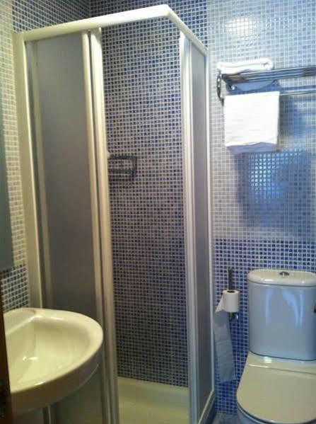 Hostal Santiago 2 Burgo المظهر الخارجي الصورة